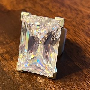 Vintage Daniel Swarovski Opera Ring